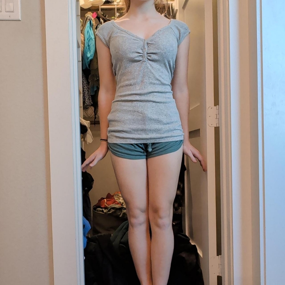 Express Light Gray Short Sleeve Top